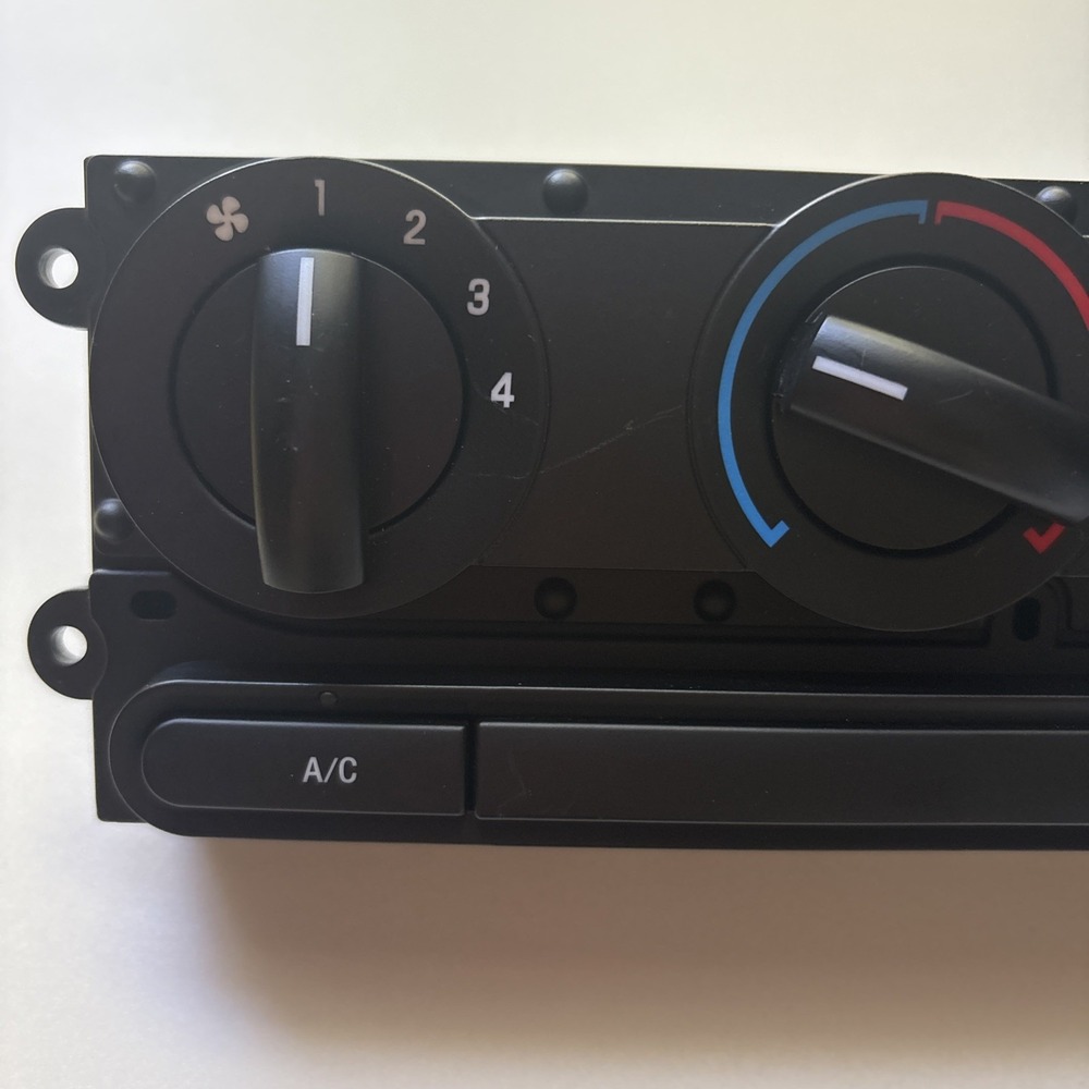 A/C Temperature Heater Air Control Module For 2005-08 Ford F-150 - Picture 3 of 6